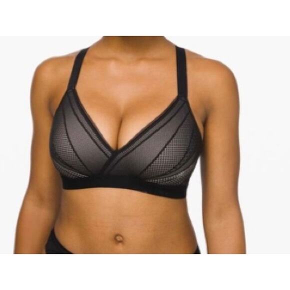Lululemon Bra 32 D Awake To Lace Black Lace Overlay Unpadded Racerback Wireless - Picture 1 of 7